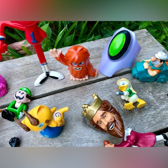 Lot Misc Happy Meal Toys Toy Box Toys Some Vintage Daffy Duck Bugs Burger King - Picture 5 of 8